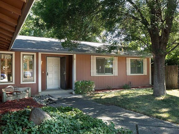 3rd image of 831 Kelli Dr
