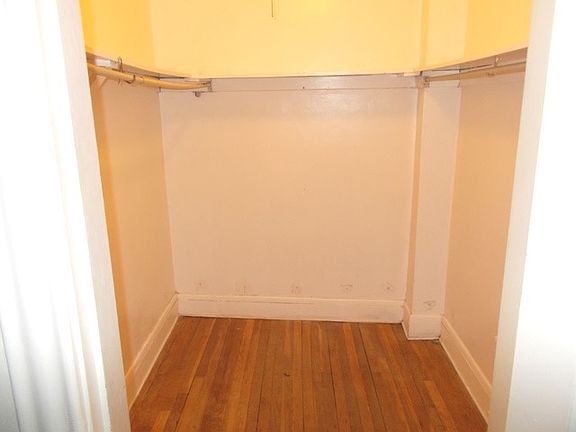 Bedroom 1 Walk in closet