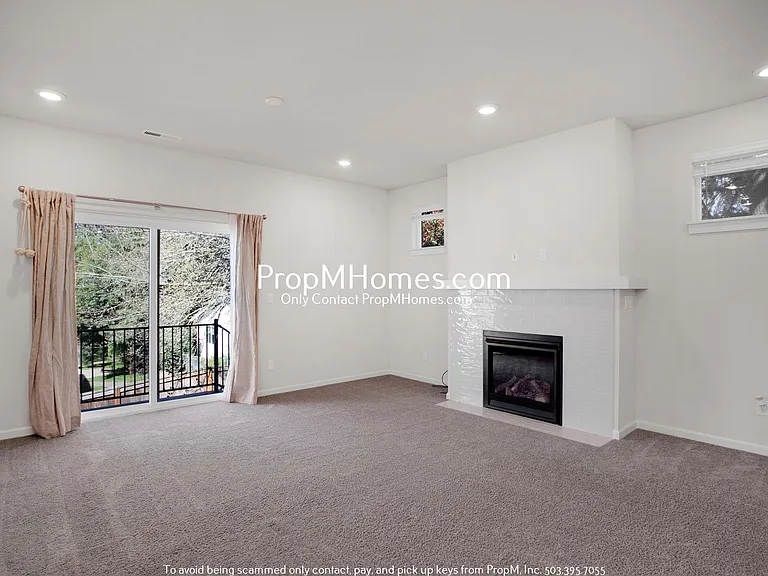 10709 SW 72nd Ave — Photo 8