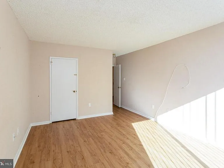 3701 S George Mason Dr #1702N — Photo 9