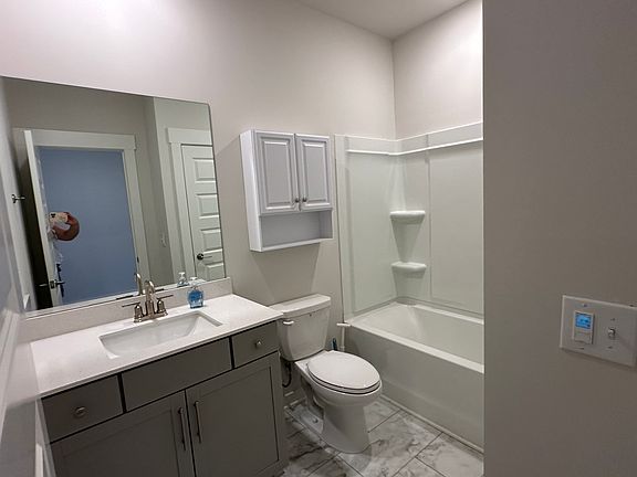 5th image of 483 Gingerwood Ln