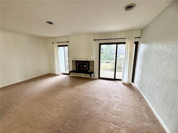 4th image of 803 Casa Vita Dr