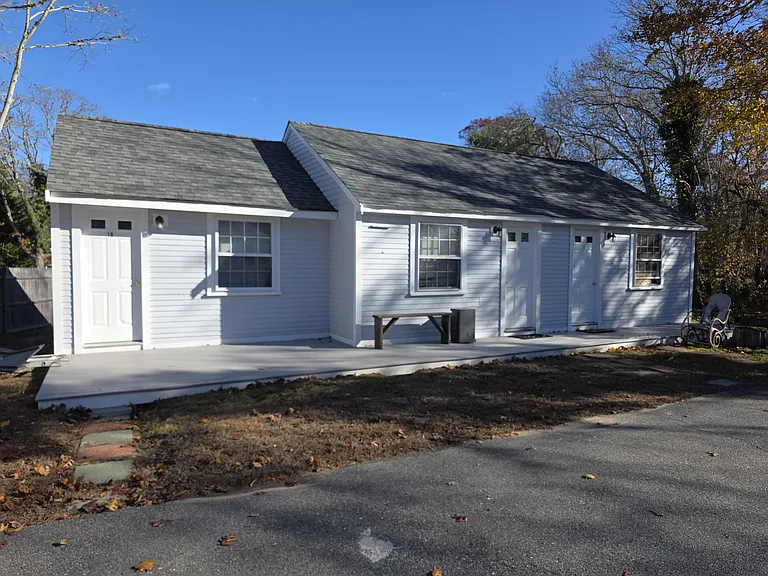 182 Sea St #10 — Photo 10