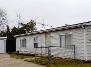 2247 Astor St, Sauk Village, IL 60411