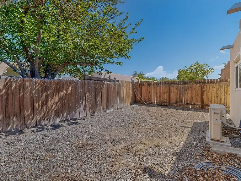 5109 Redlands Rd NW — Photo 34