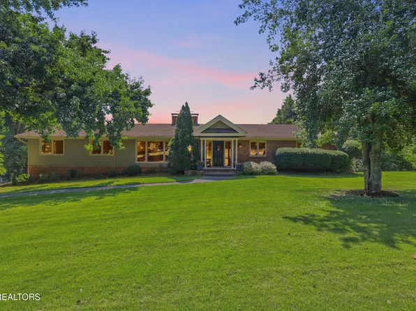 2127 Southwood Dr, Maryville, TN 37803