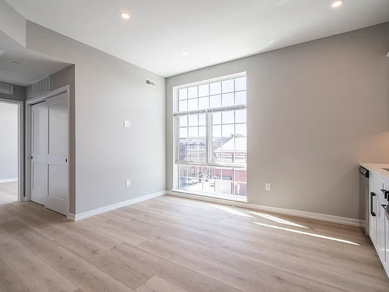 2401 Washington Ave — Photo 21