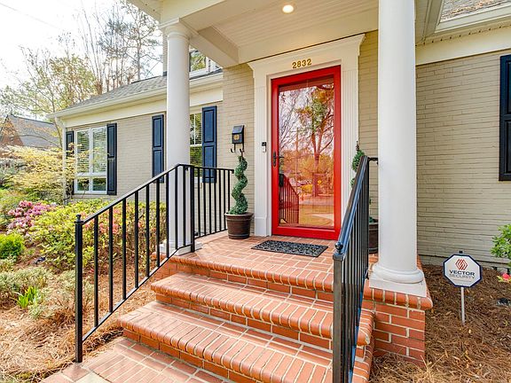 5th image of 2832 Heyward St