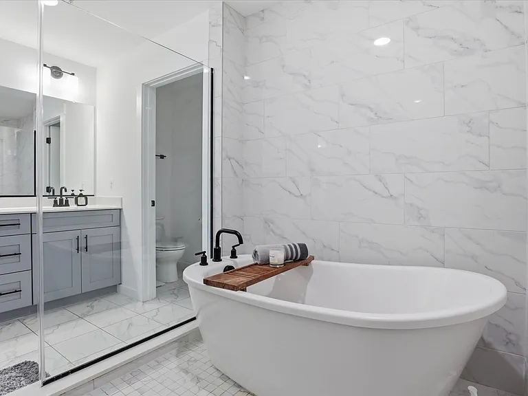 15717 Tierra Dr — Photo 25