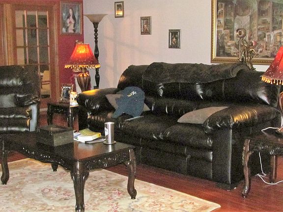 4th image of 4337 Serene Cir