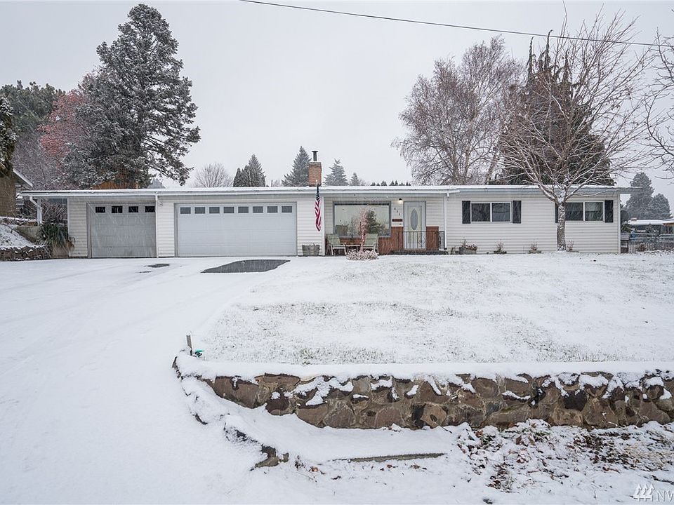 1st image of 833 N Kansas Ave