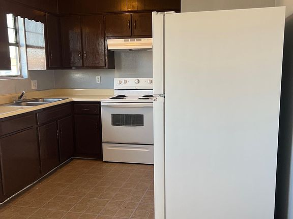 5th image of 1312 S Maddox Ave #45
