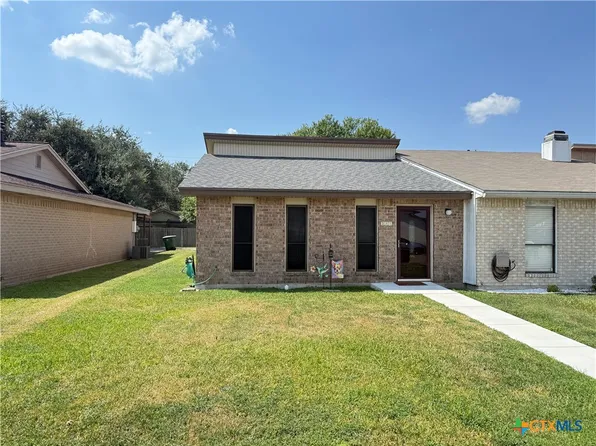 311 Versailles St, Victoria, TX 77904
