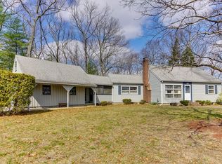 12 Davis Rd, Hudson, MA 01749