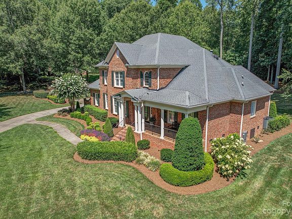 5th image of 2502 Gleneagles Dr