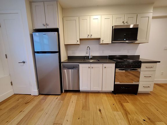 2nd image of 3465 25th St #104