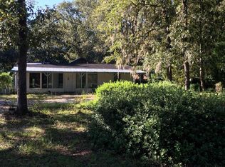 5975 Glayton Dr, Ravenel, SC 29470