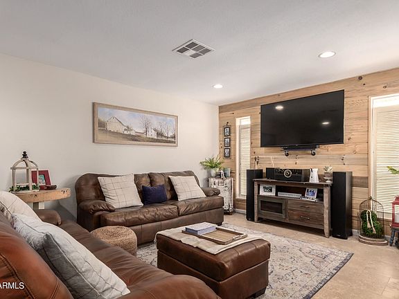 4th image of 2158 W Eugie Ave