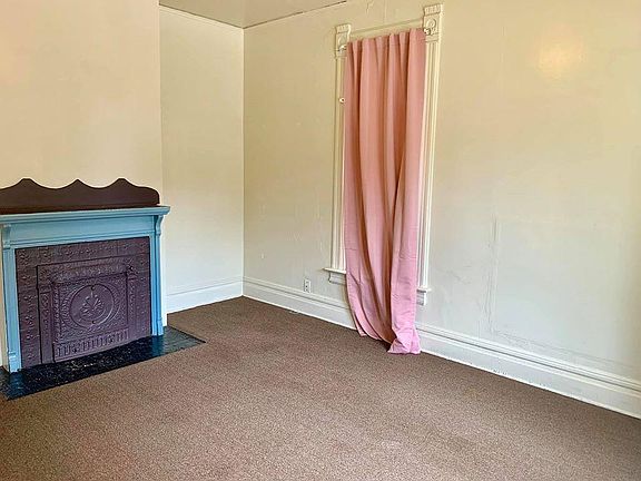5th image of 1005 NE Monroe St APT 2