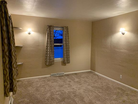 3rd image of 210 North St