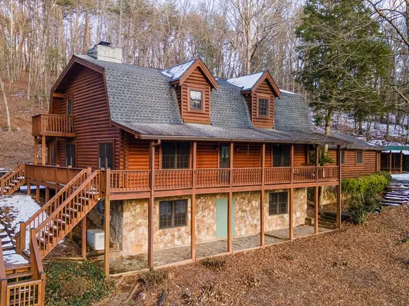 98 Pinson Ln, Ellijay, GA 30540