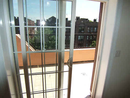 Rented by Joel Weisz, LREB | media 11