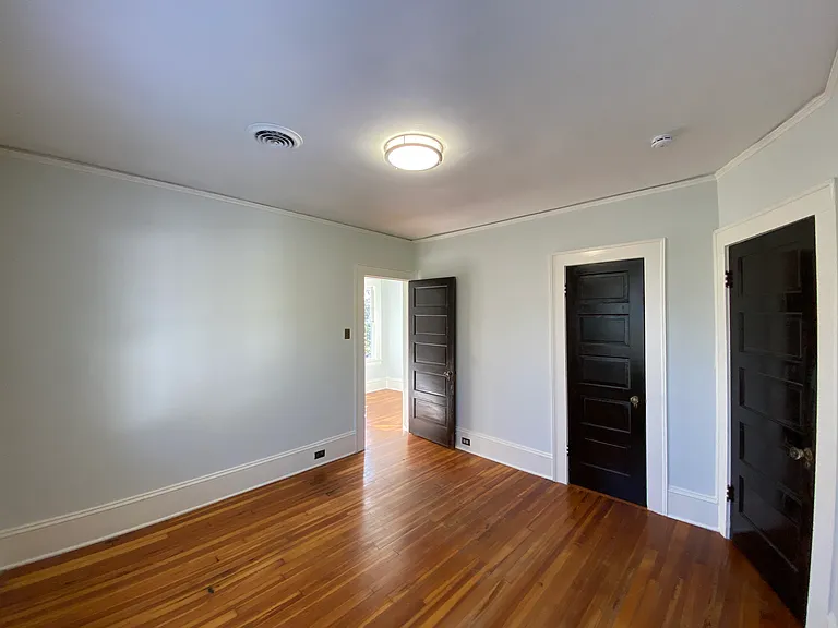 1912 Elizabeth Ave — Photo 17