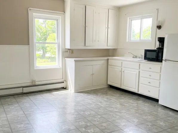 12 Prospect St, Easthampton, MA