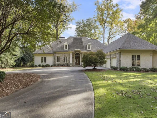 1855 Brandon Hall Dr, Sandy Springs, GA 30350