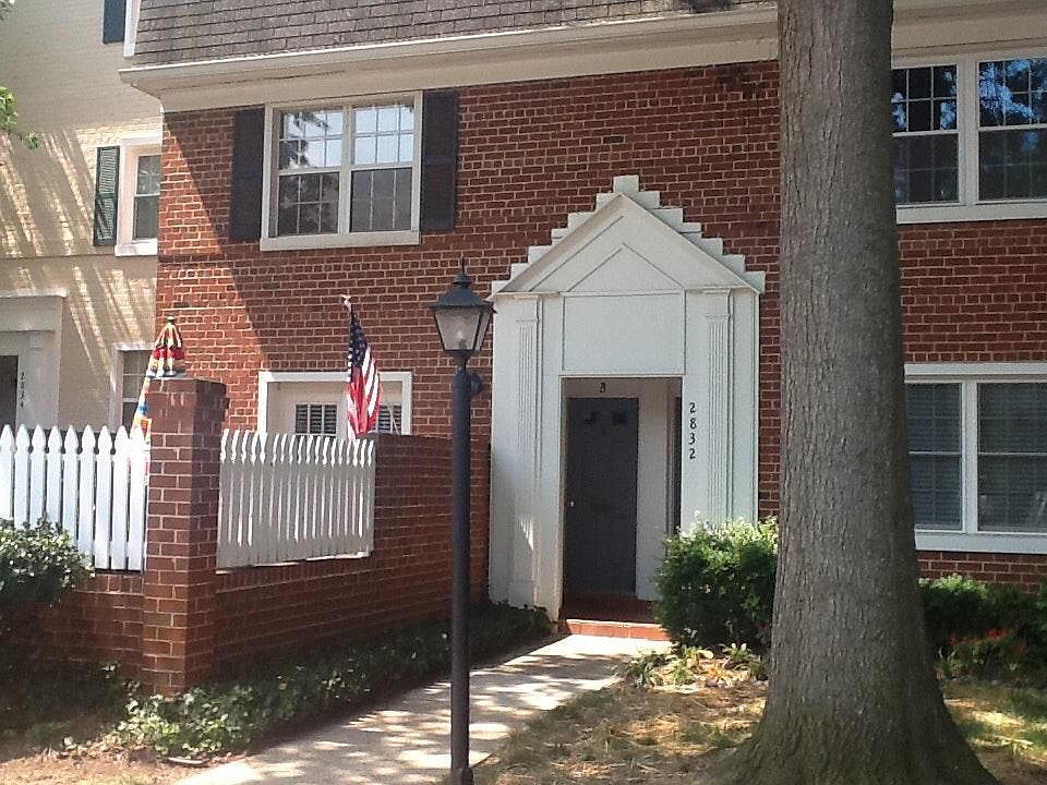 Private setting with parking in front of unit