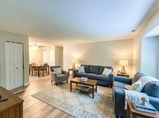 16 Thayer Pond Dr Unit 16, North Oxford, MA 01537