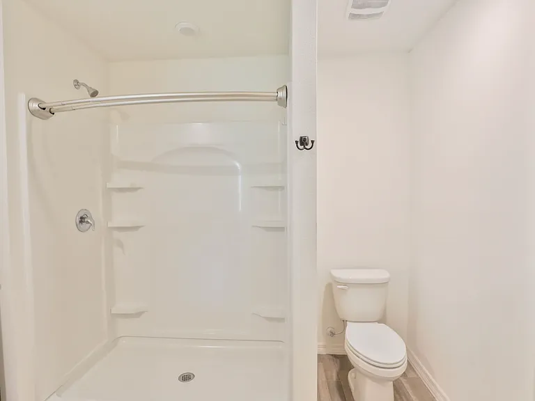 2352 SE Surrey Pl — Photo 28