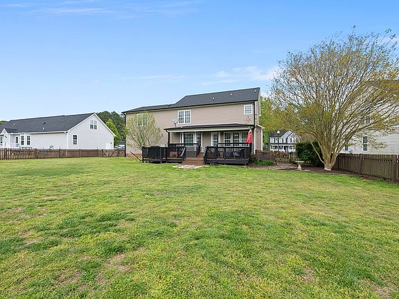 5th image of 259 Carissa Dr