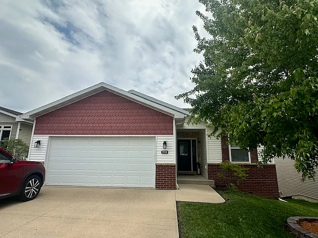 7778 S Westbrook Dr — Photo 1