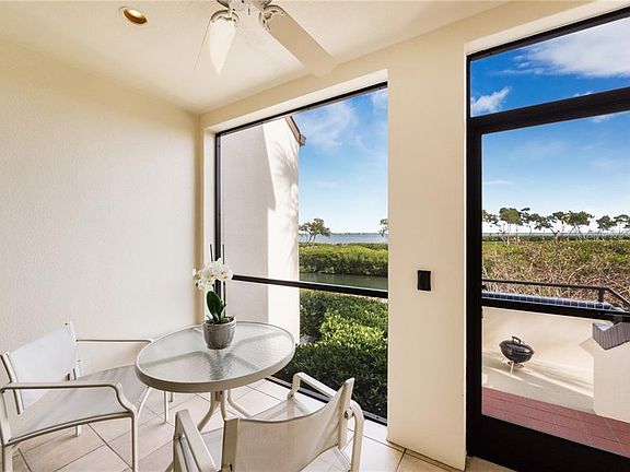 5th image of 2010 Harbourside Dr Unit 2003