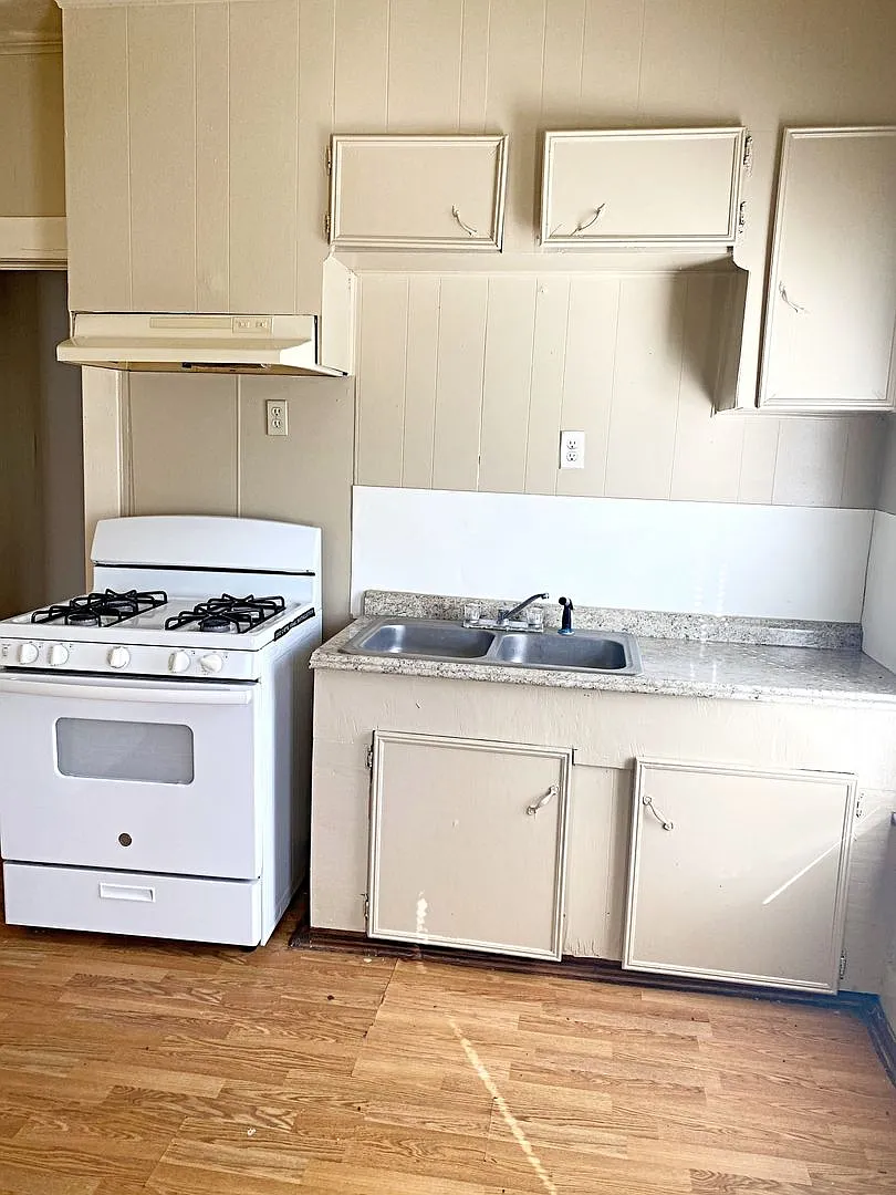 2046 Grand A, Beaumont, TX 77703 — Photo 3