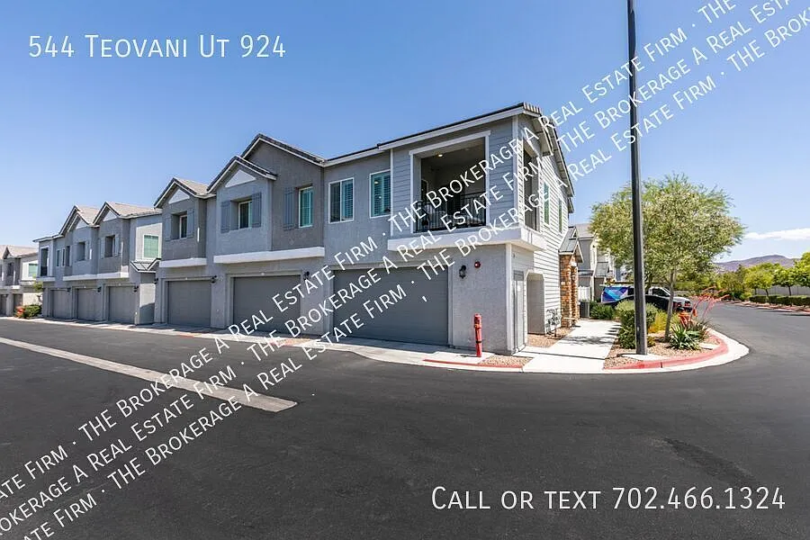 Spectacular Fully Furnished in Henderson — Photo 3