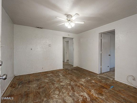 5th image of 740 3rd St