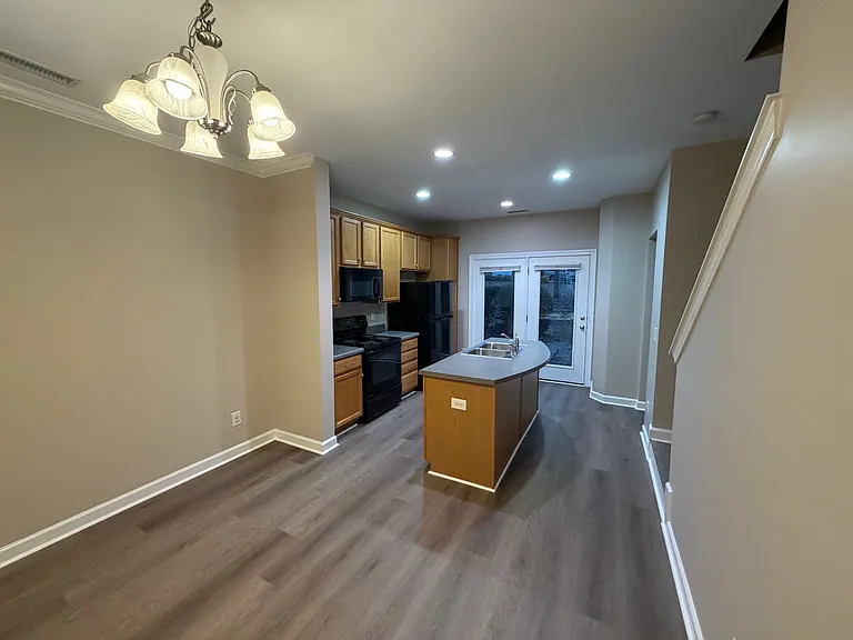 8819 Orchard Grove Way — Photo 3