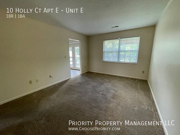 2nd image of 10 Holly Ct APT E