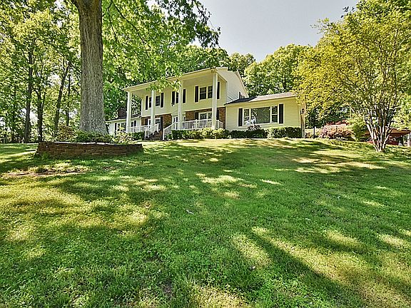 2nd image of 1553 Hallmark Dr