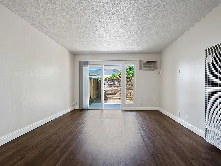 Coronado — Photo 25