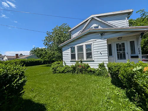 262 Blakeslee St Photo 1
