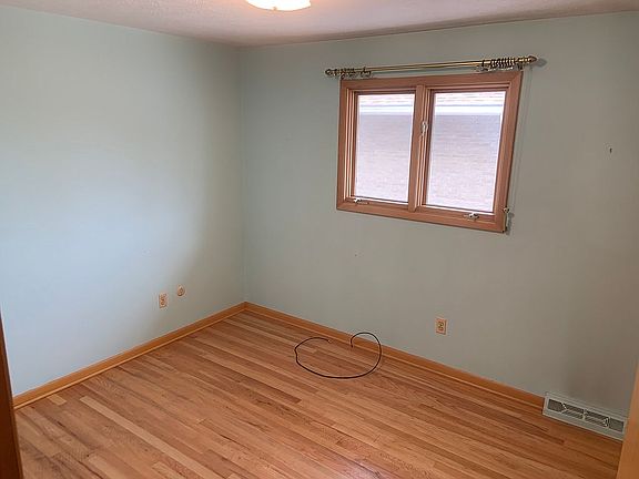 5th image of 4706 Bentwood Dr