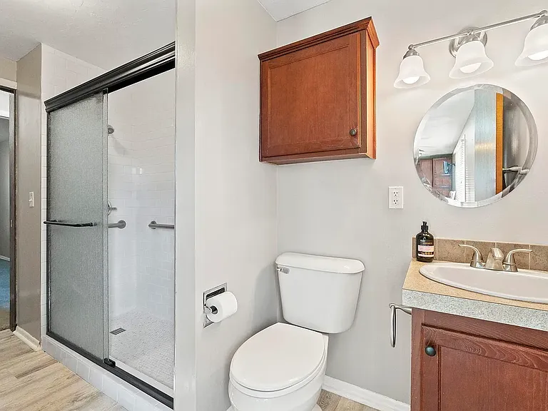 603 E Warfield St — Photo 13