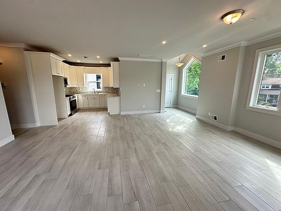 3rd image of 348 Edgegrove Ave #1