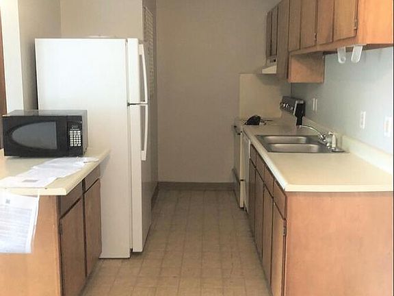 4th image of 247 W Union St APT 202D