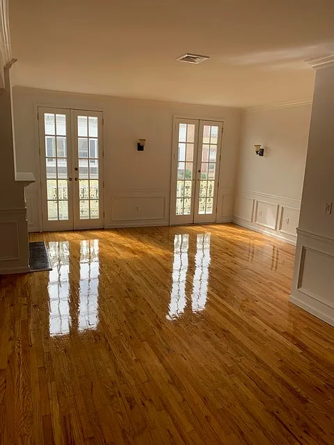 2 bed, $4,900 — Photo 2