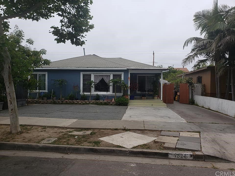 1st image of 1225 S Rosewood Ave