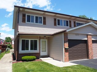 6826 Chelsea Rd, Tinley Park, IL 60477